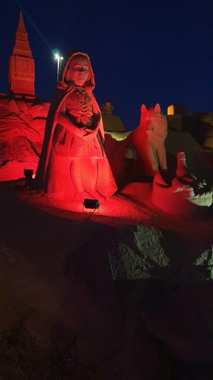 roodkapje en de wolf Sand City Lagoa