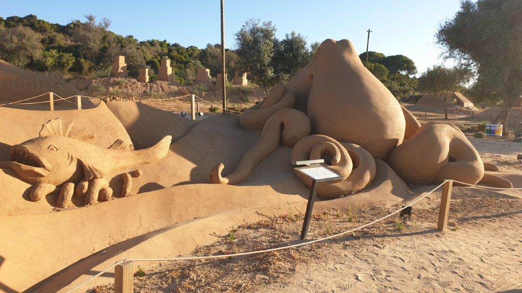 Zandsculpturen Algarve Sand City Lagoa onderzee