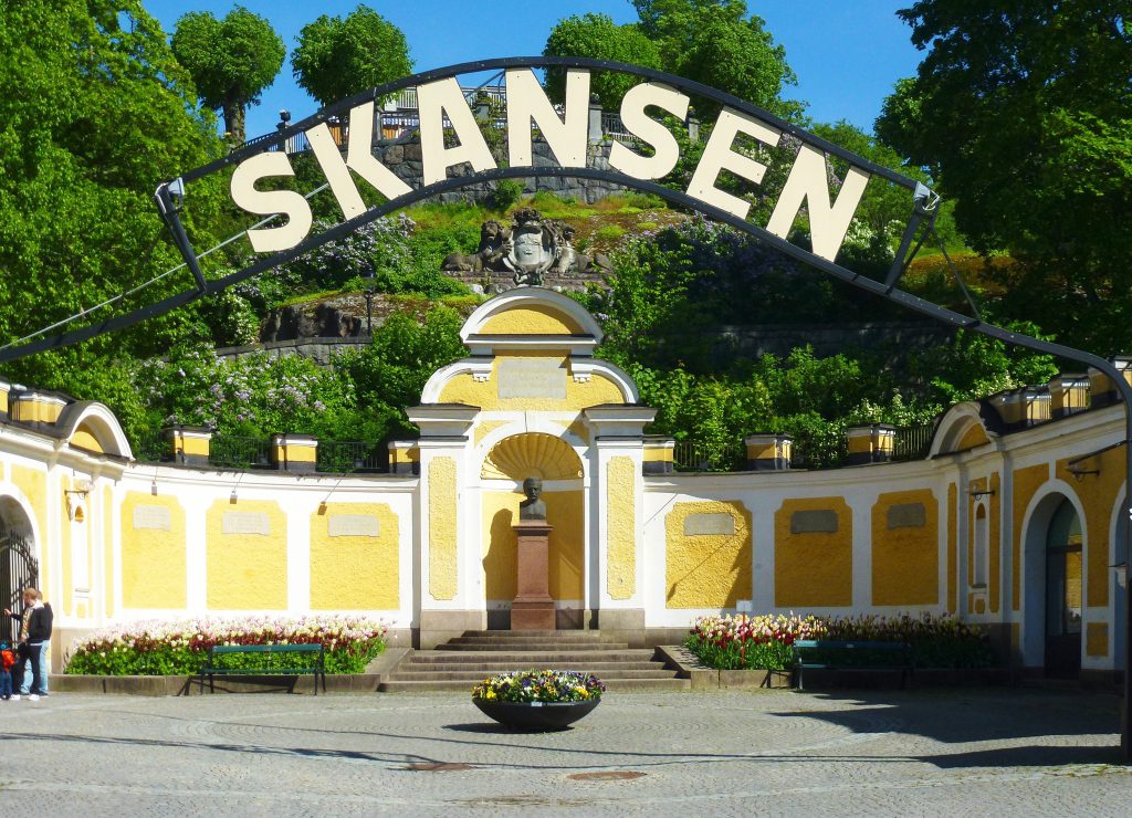stockholm met kinderen skansen museum en dierentuin zoo animal parc entrance entree ingang