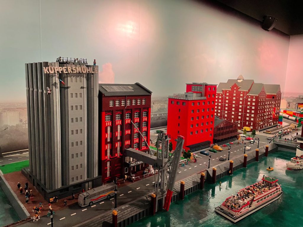 Oberhausen met tieners legogebouwen