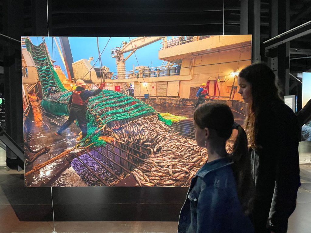 Oberhausen met tieners visnetten 