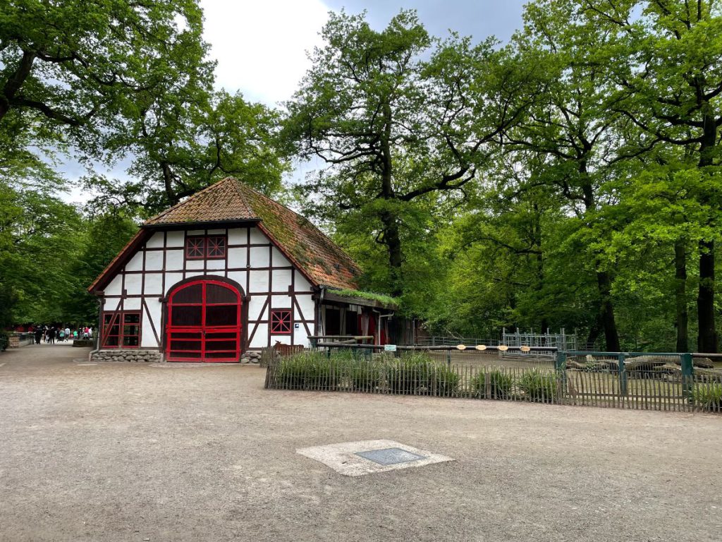 Oberhausen met tieners Tiergarten Kaisergarten boerderij