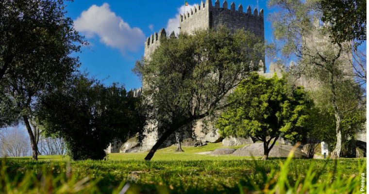Guimarães in Portugal is de Europese Groene Hoofdstad 2026