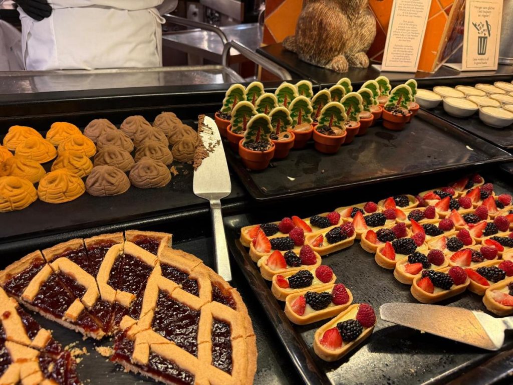 eten in hotel sequoia lodge