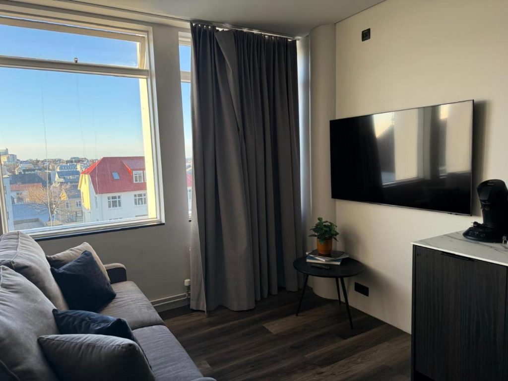 tv