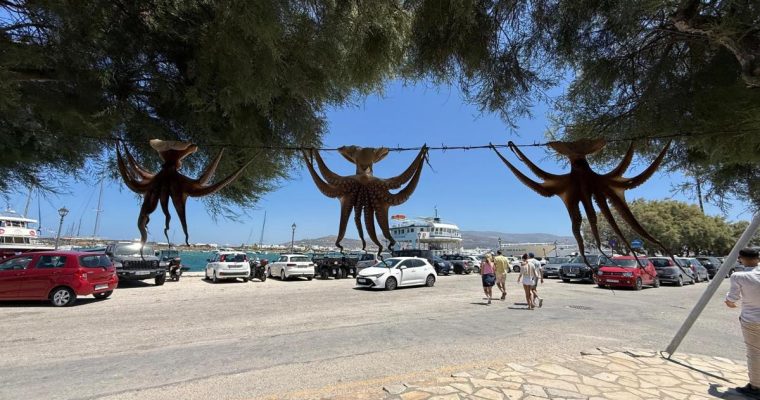Antiparos vanuit Paros: is deze dagtrip de moeite waard?
