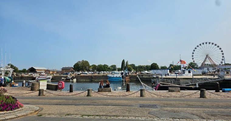 Honfleur bezoeken: een sfeervol havenstadje dat je niet mag missen
