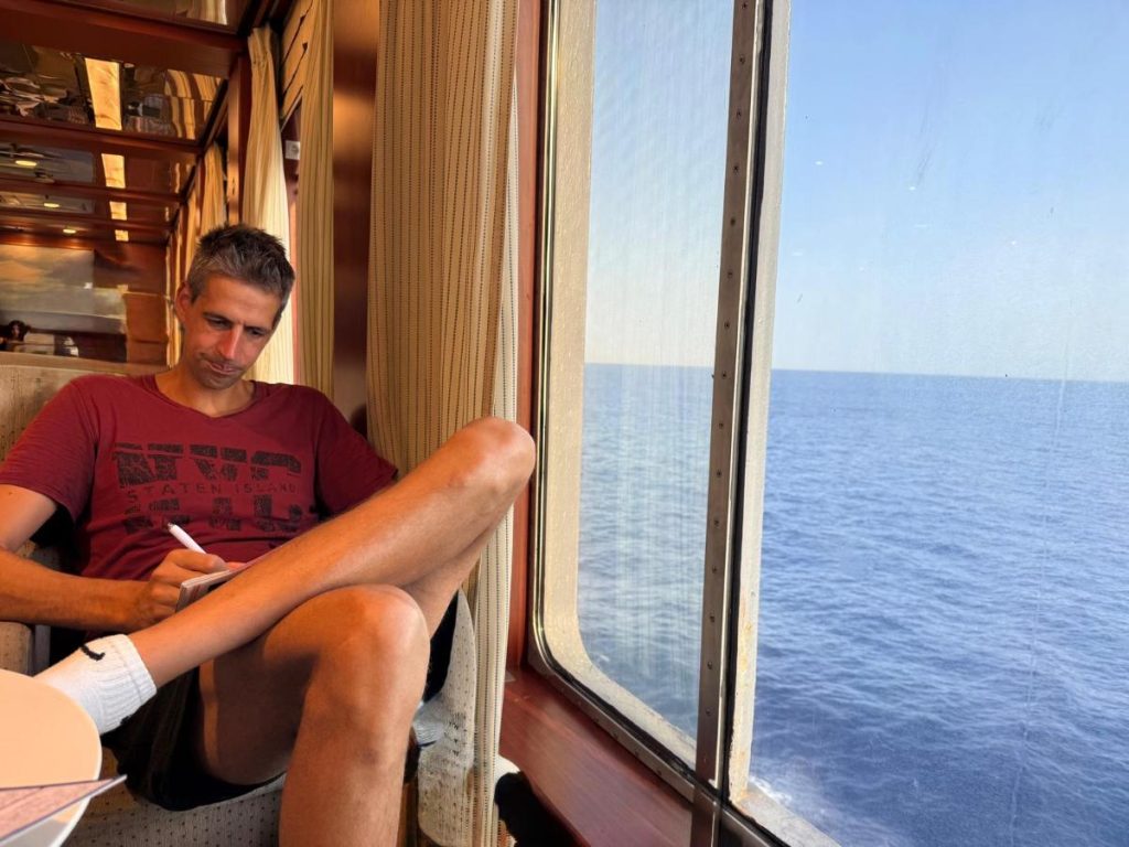 man in de ferry