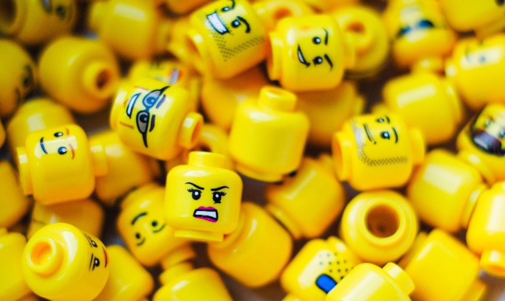 Lego minifig head toy lot legoland billund